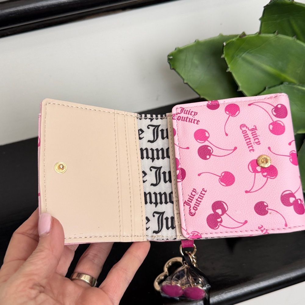 New Juicy Couture pink cherry print wallet clutch wristlet NWT snap envelope - Picture 5 of 8